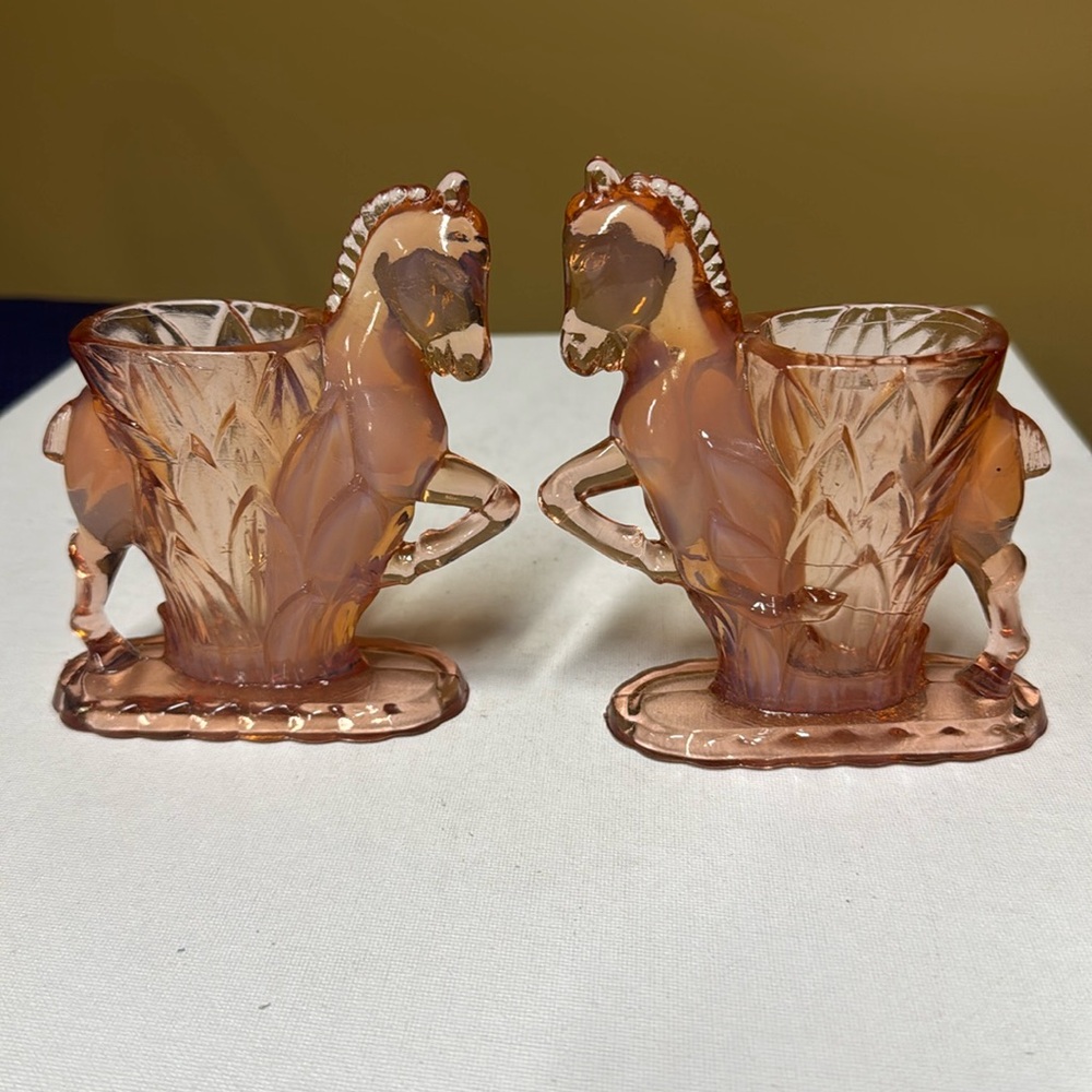 L.E. Smith Pink Opalescent Glass Small Horse Shaped Vases CGW-Carol's Sure Win-2